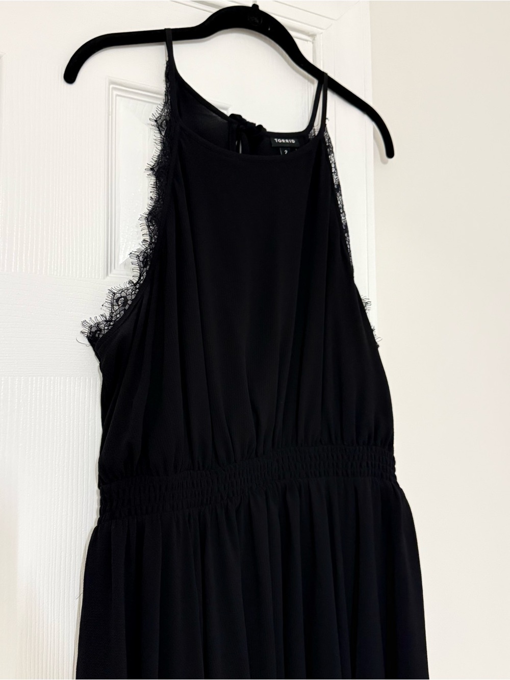 torrid Black Lace Halter Asymmetrical Black Dress Size 2X - Picture 4 of 5